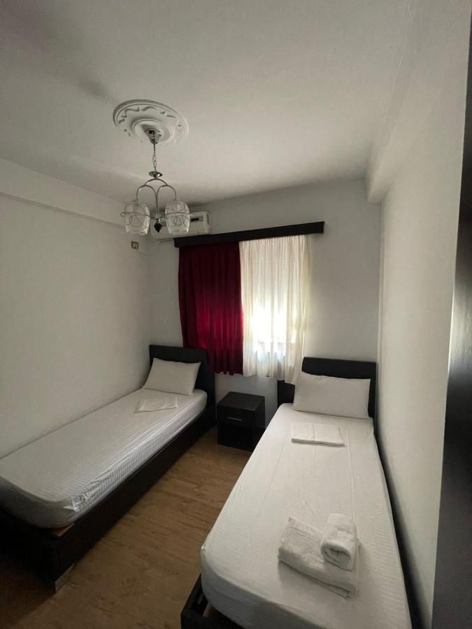 Centre Hotel Berat Exterior photo